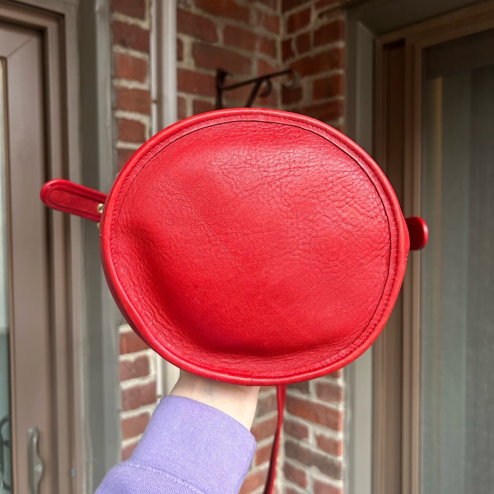 Vintage coach Helen's legacy small duffel bucket back style 9953 red leather y2k - Picture 6 of 11